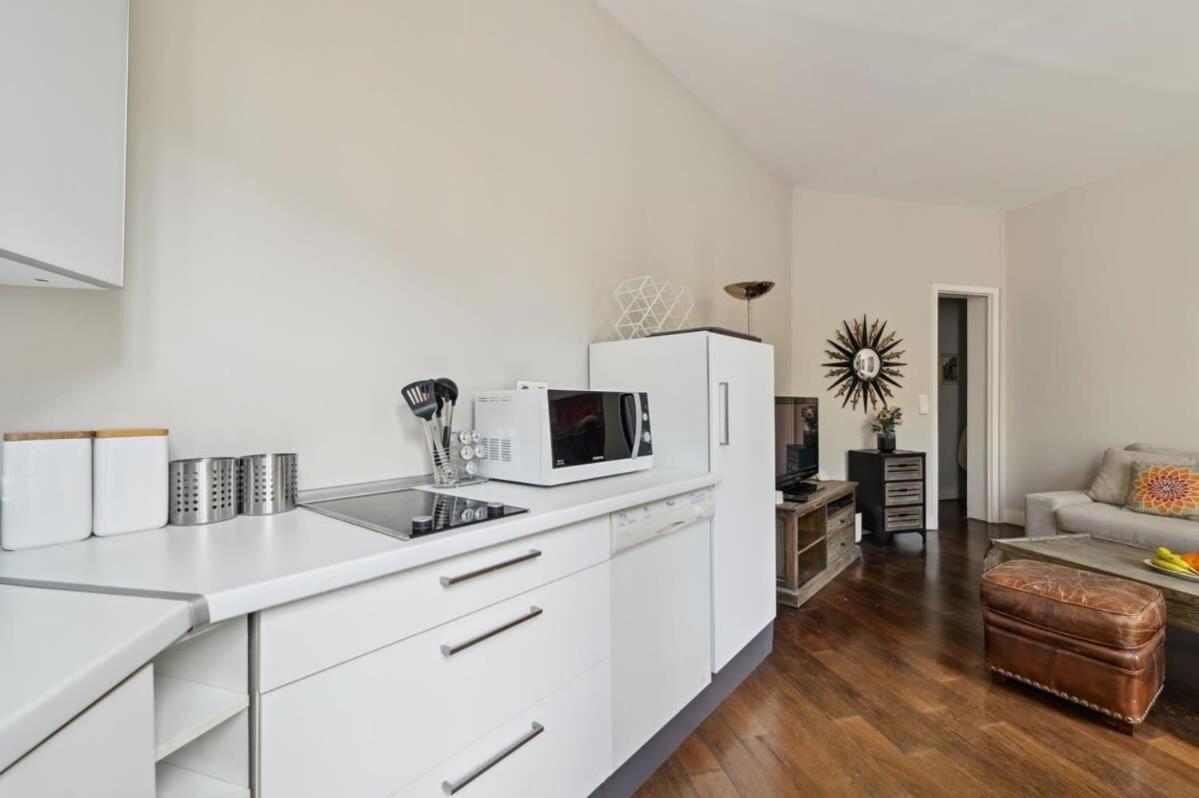1Br Champs-Elysees - Cityapartmentstay Paris Bagian luar foto