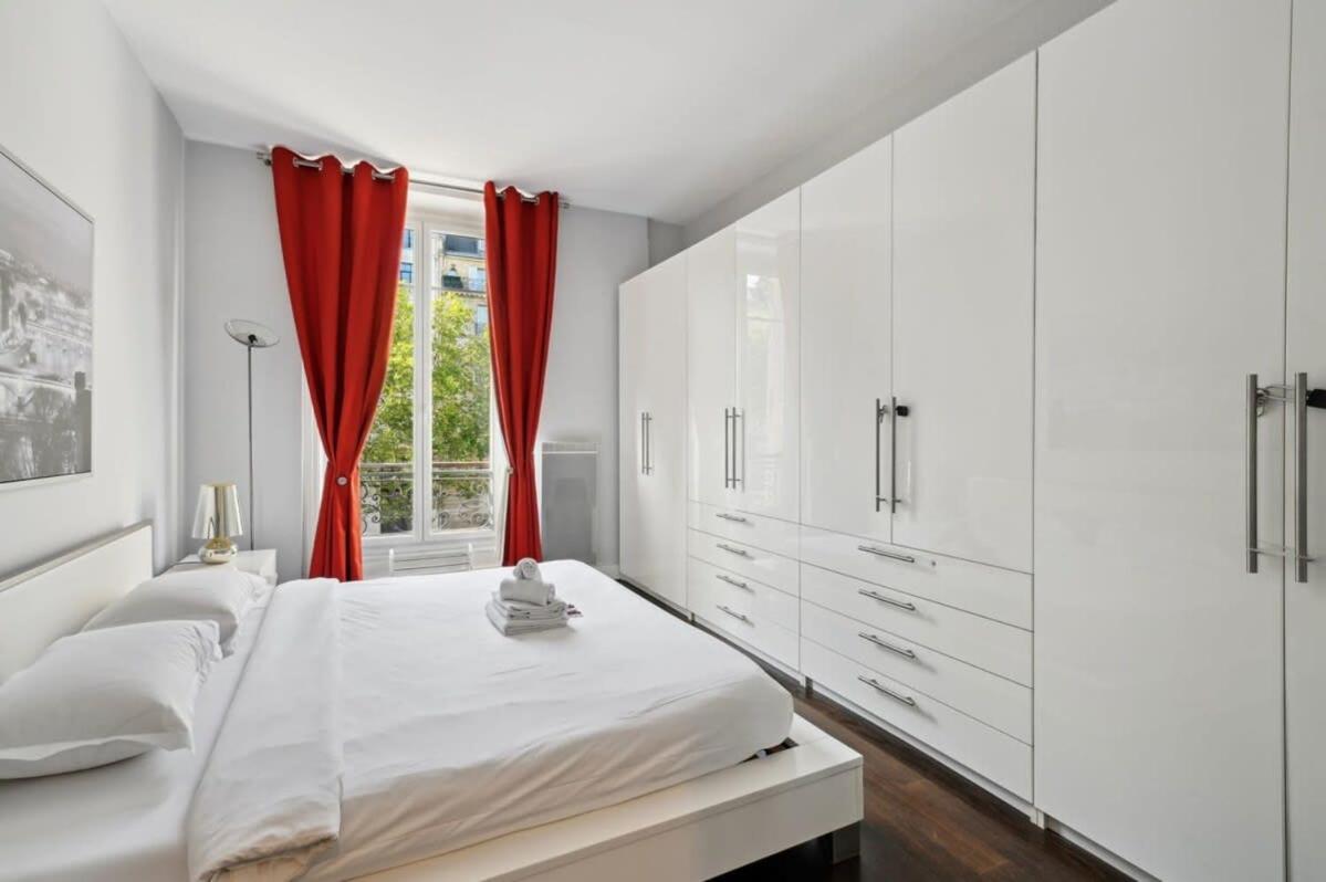 1Br Champs-Elysees - Cityapartmentstay Paris Bagian luar foto